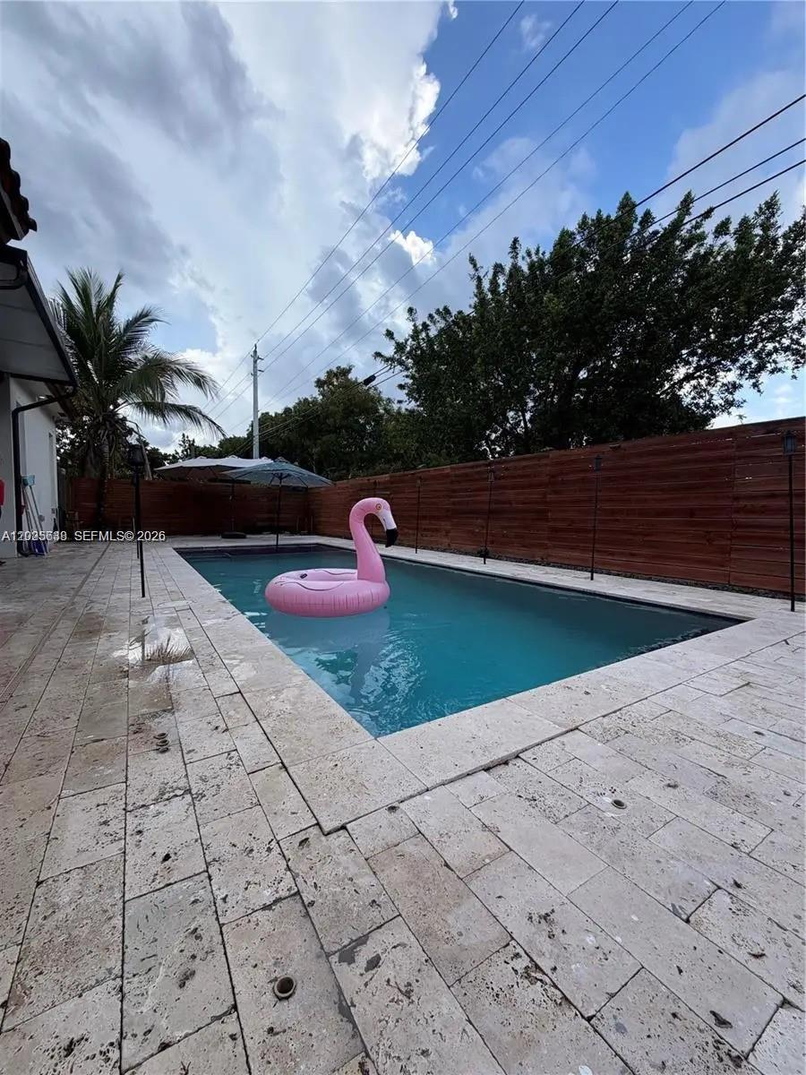 1860 Southeast 18th Terrace Homestead, FL 33035 - Photo 4 of 31
