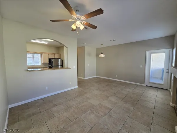 $1,500 | 1900 North Torrey Pines Drive, Unit 118, Las Vegas, NV 89108