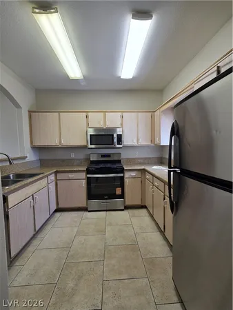 $1,500 | 1900 North Torrey Pines Drive, Unit 118, Las Vegas, NV 89108