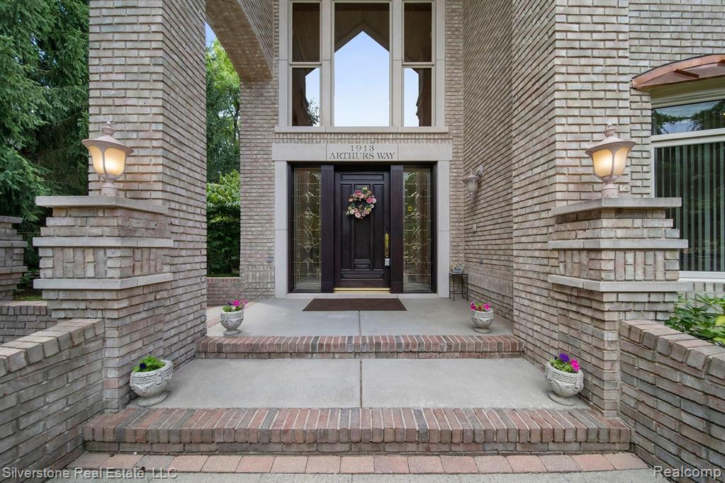 1913 Arthurs Way Rochester Hills, MI 48306 - Photo 7 of 61