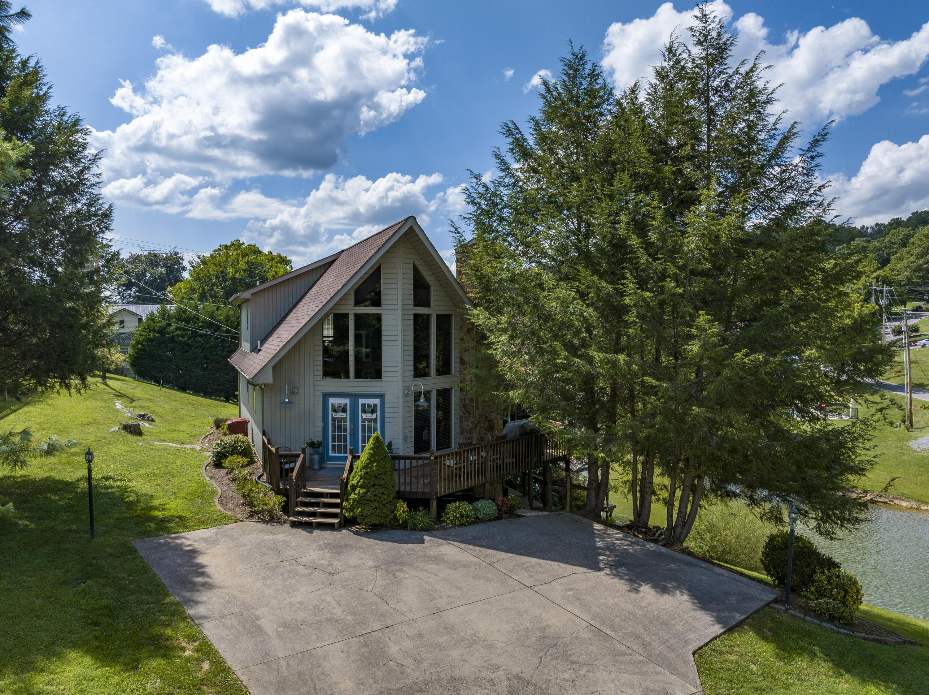 321 Crouch Road Johnson City, TN 37615 - Photo 1 of 63 Crouch-Aerisls-1