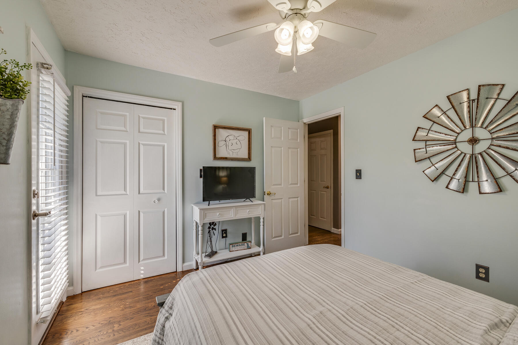 321 Crouch Road Johnson City, TN 37615 - Photo 19 of 63 017