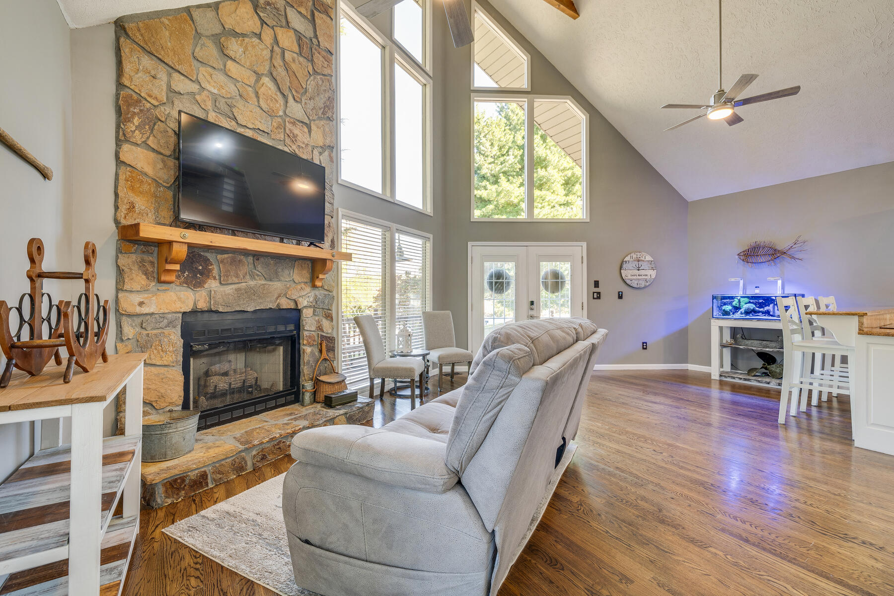 321 Crouch Road Johnson City, TN 37615 - Photo 7 of 63 005