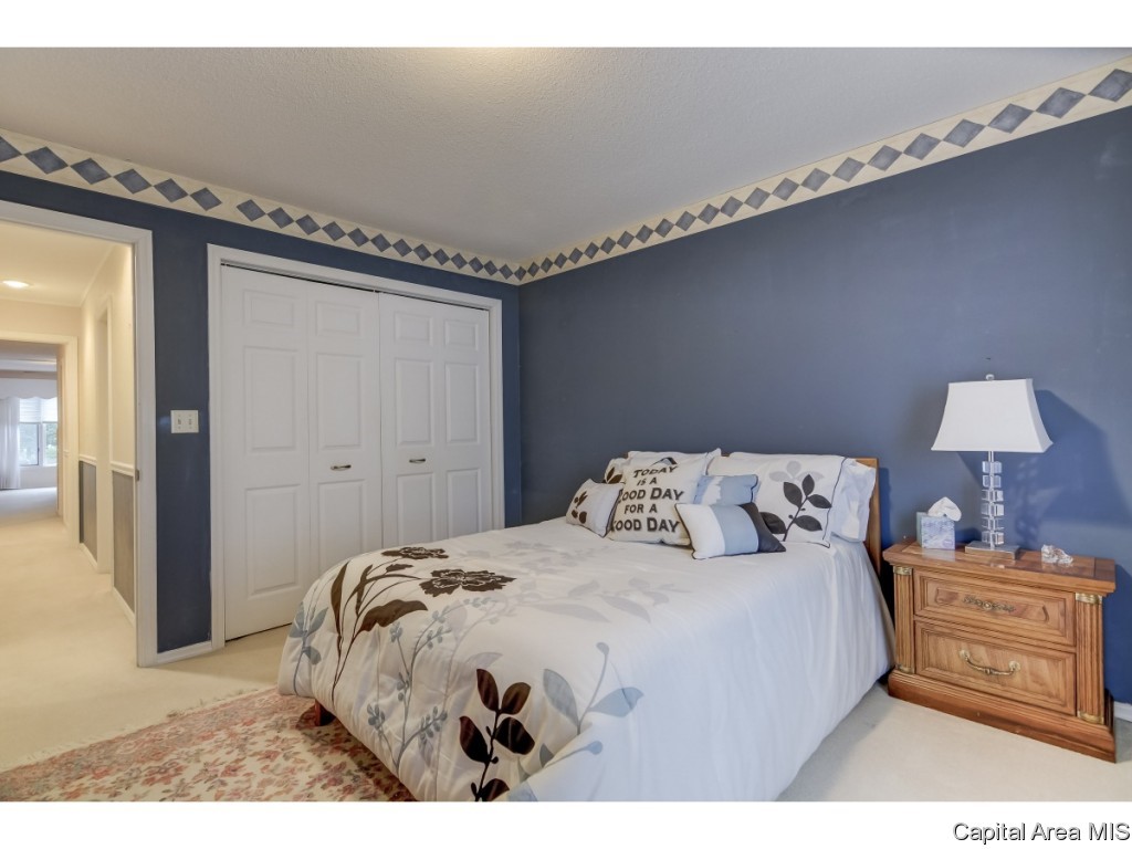 1 Turnberry Place Springfield, IL 62704 - Photo 14 of 27