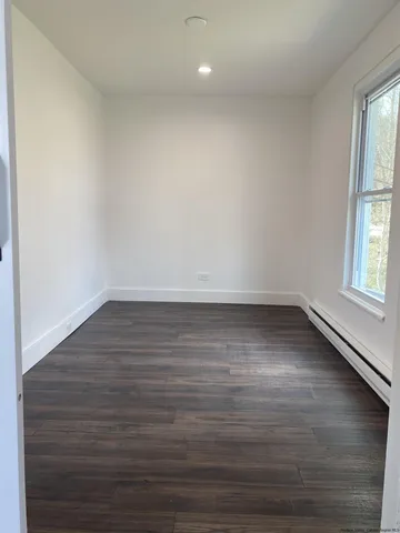 $1,400 | 1465 Creek Locks Road, Unit 3, Kingston, NY 12401