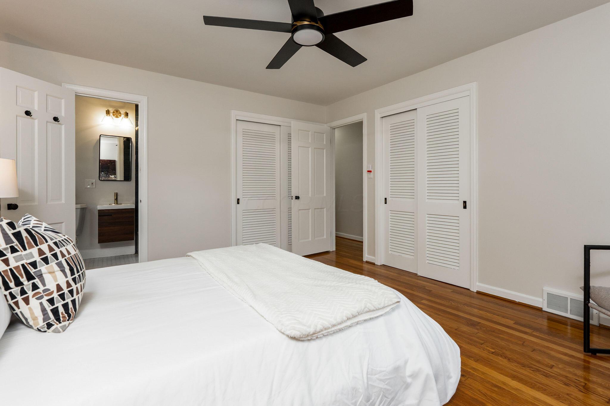 3915 Mountview Road Columbus, OH 43220 - Photo 28 of 48 Bedroom 3 (owners suite)