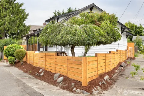 $574,999 | 8416 Duncan Avenue South, Seattle, WA 98118