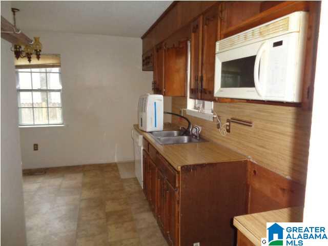 910 Burnt Pine Drive Alabaster, AL 35114 - Photo 9 of 20