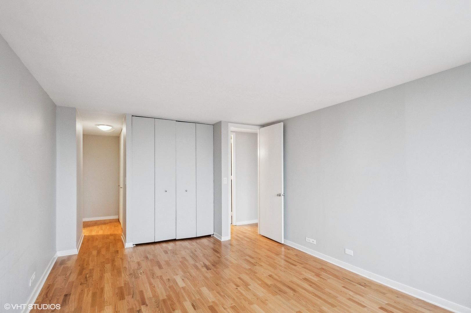 655 West Irving Park Road, Unit 5101 Chicago, IL 60613 - Photo 15 of 27 Gallery Image 15