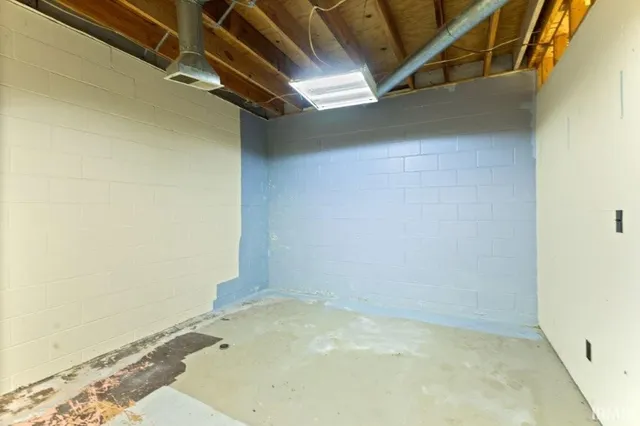 $575,000 | 151 West County Road 575 North, Shelburn, IN 47879