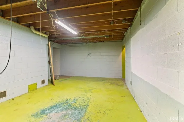 $575,000 | 151 West County Road 575 North, Shelburn, IN 47879