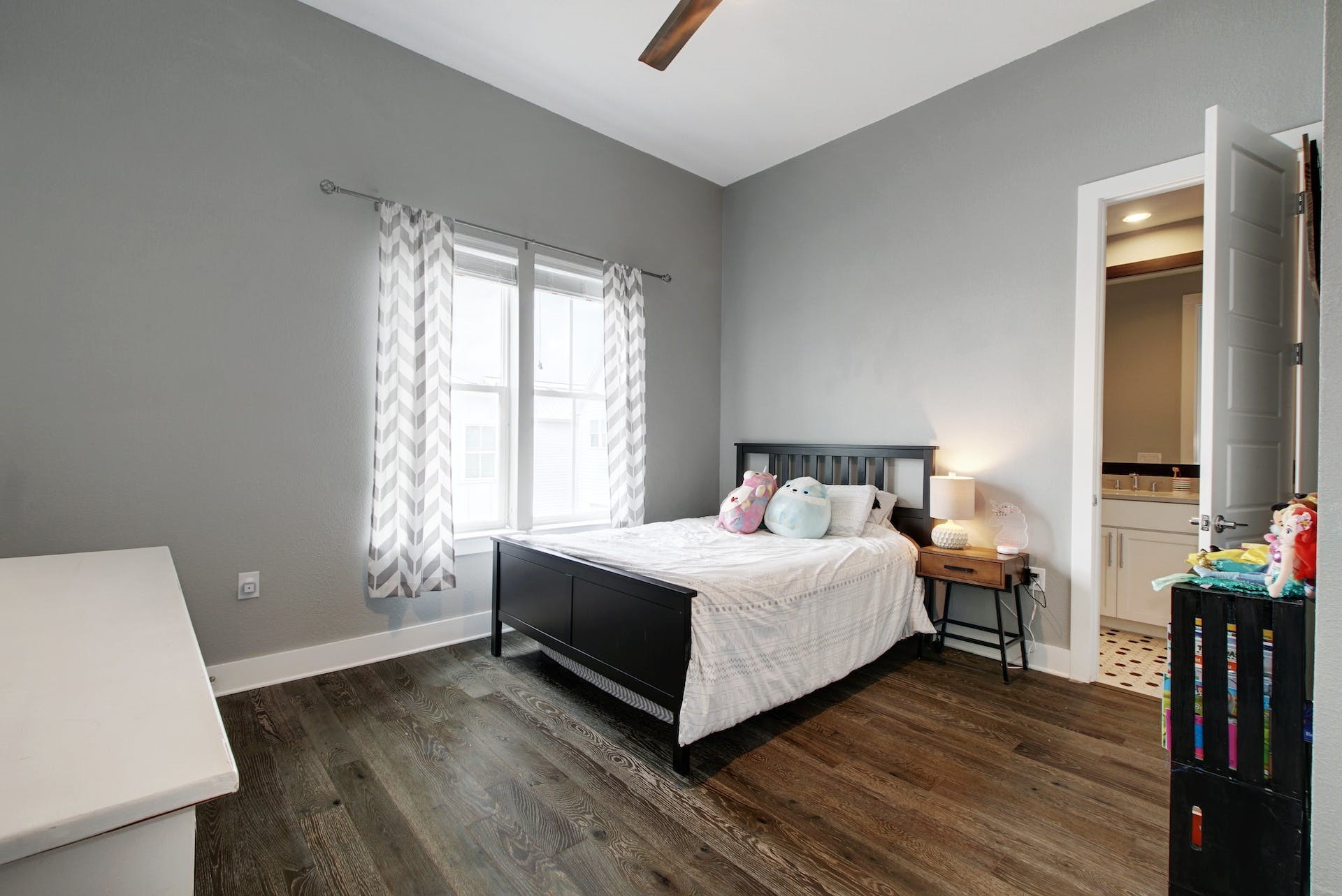 4810 Springdale Road Austin, TX 78723 - Photo 31 of 36