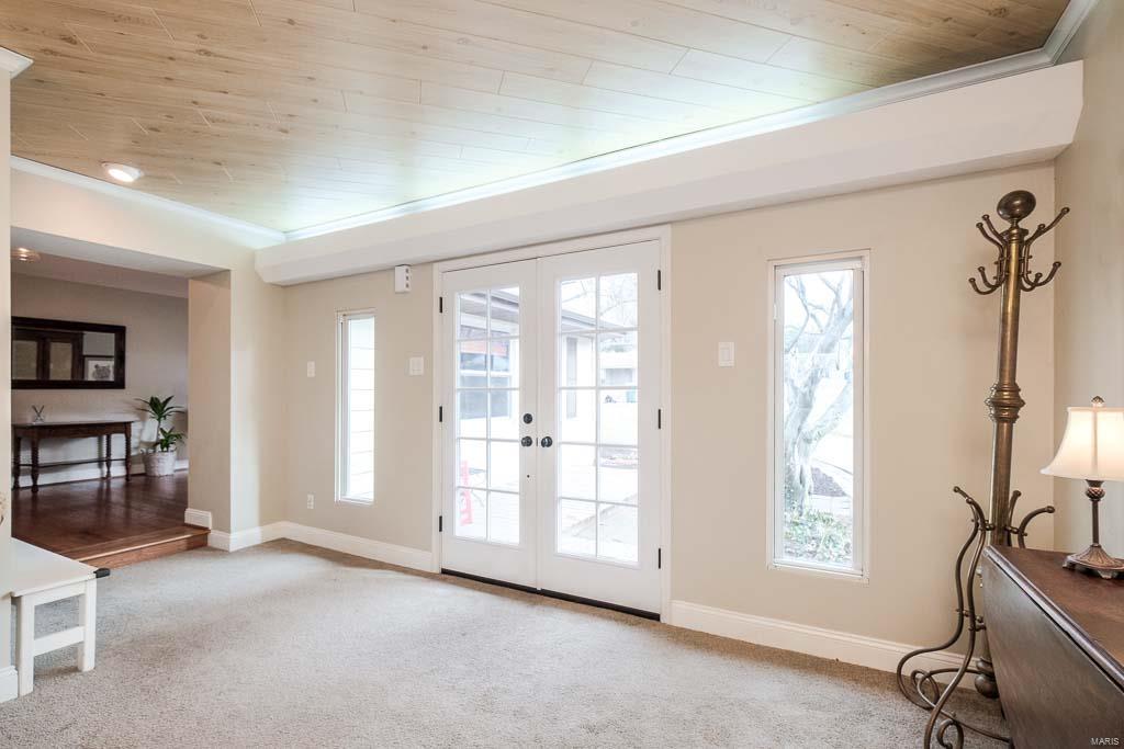 113 Woodridge Road St. Louis, MO 63122 - Photo 3 of 42 Gallery Image 3