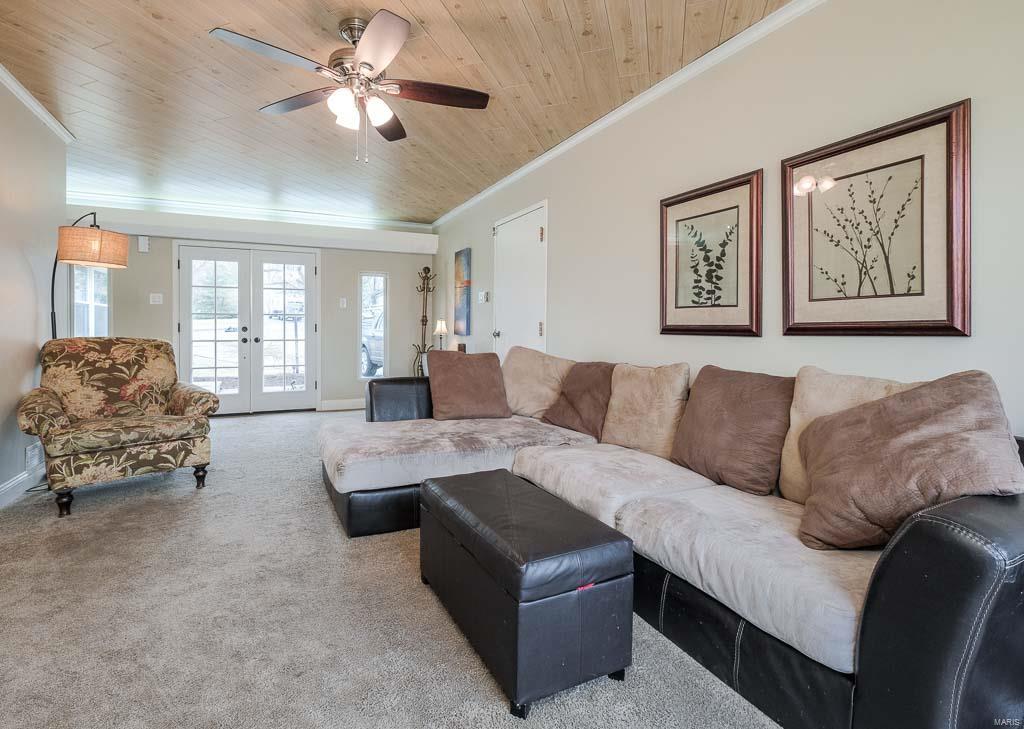 113 Woodridge Road St. Louis, MO 63122 - Photo 5 of 42 Gallery Image 5