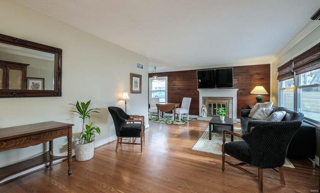 113 Woodridge Road St. Louis, MO 63122 - Photo 8 of 42 Gallery Image 8