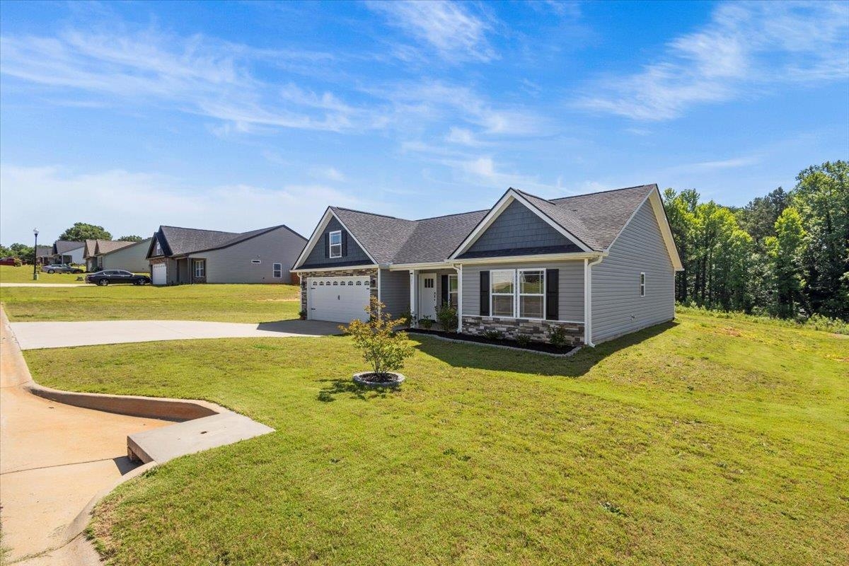 361 Danleigh Way Inman, SC 29349 - Photo 2 of 29