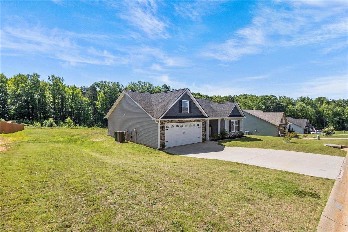 361 Danleigh Way Inman, SC 29349 - Photo 3 of 29