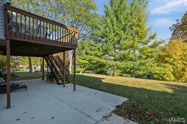 $470,000 | 121 Somerset Drive, Glen Carbon, IL 62034