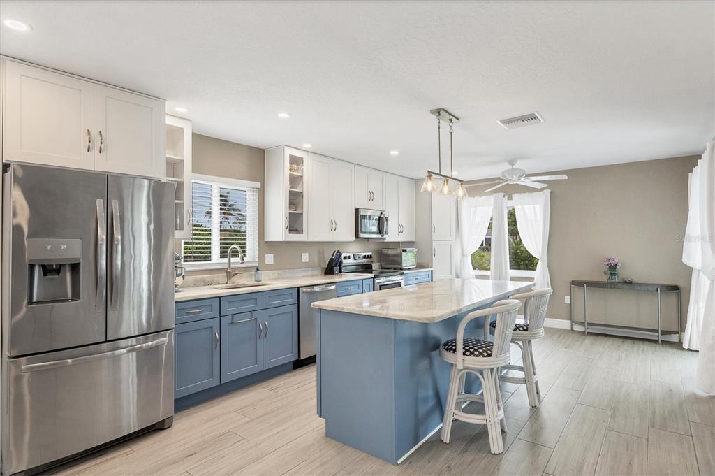 181 Caddy Road Rotonda West, FL 33947 - Photo 4 of 55