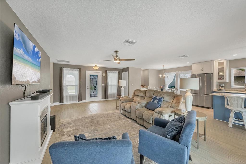 181 Caddy Road Rotonda West, FL 33947 - Photo 8 of 55