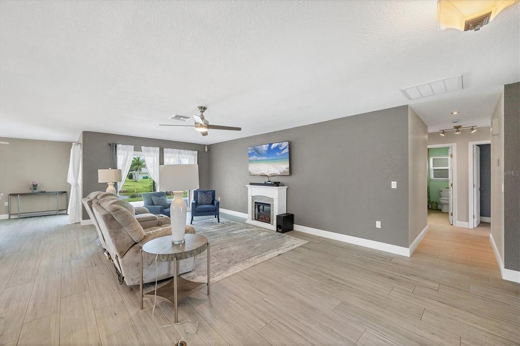 181 Caddy Road Rotonda West, FL 33947 - Photo 9 of 55