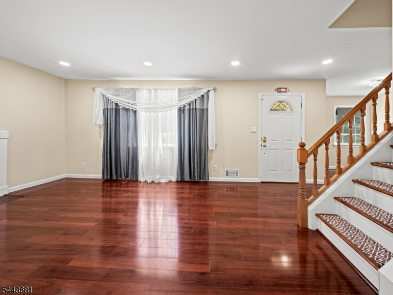 469 King George Road Bernards, NJ 07920 - Photo 9 of 36 Gallery Image 9