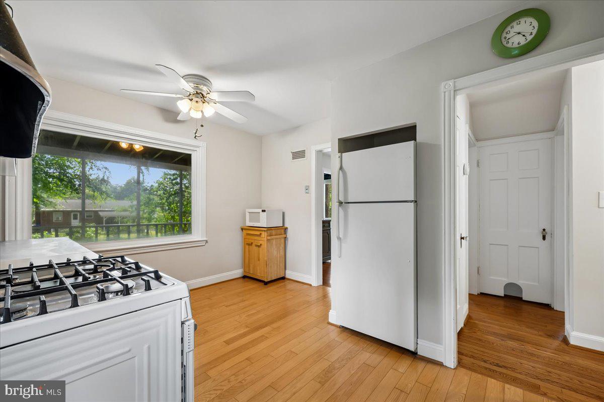 10404 Amherst Avenue Silver Spring, MD 20902 - Photo 16 of 49