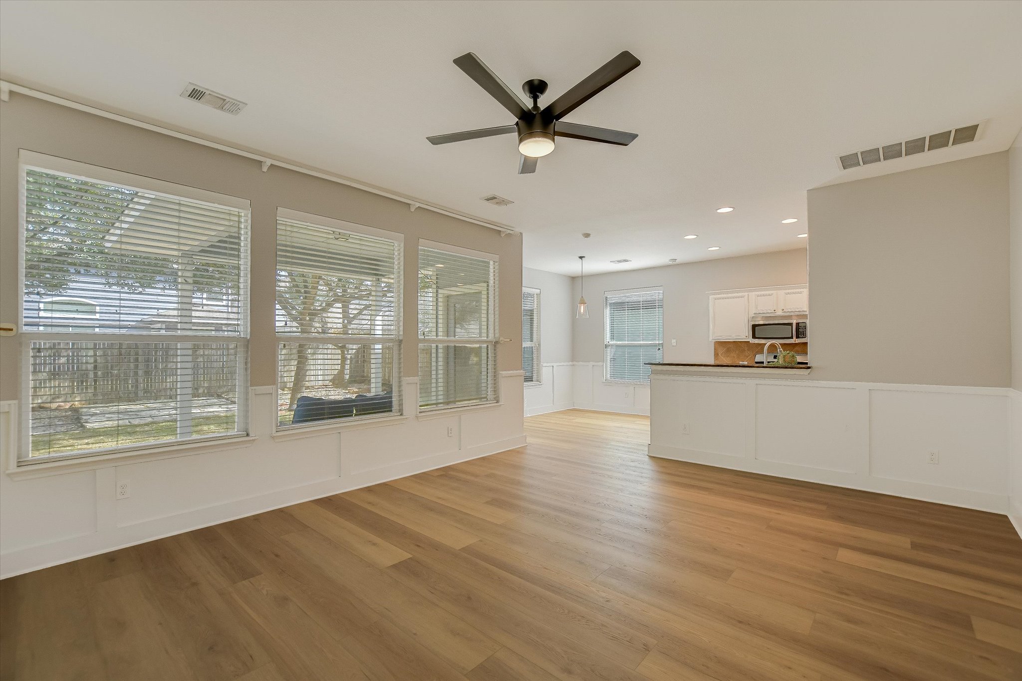 1420 Huckleberry Lane Austin, TX 78748 - Photo 7 of 21