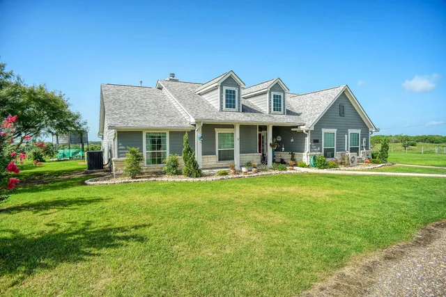 $990,000 | 1940 County Road 335, Shiner, TX 77984