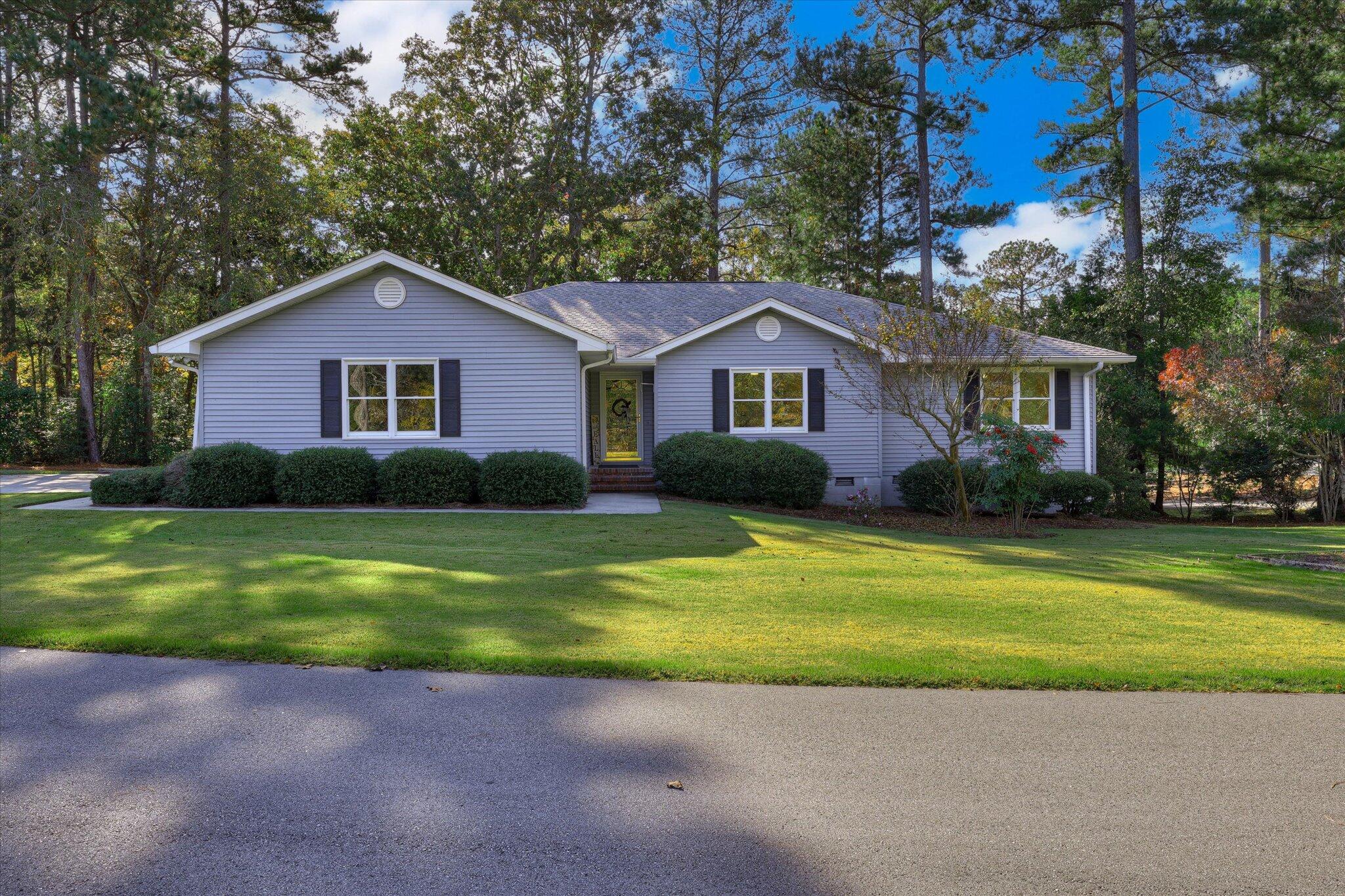 301 Misty Cove McCormick, SC 29835 - Photo 2 of 60 01-101