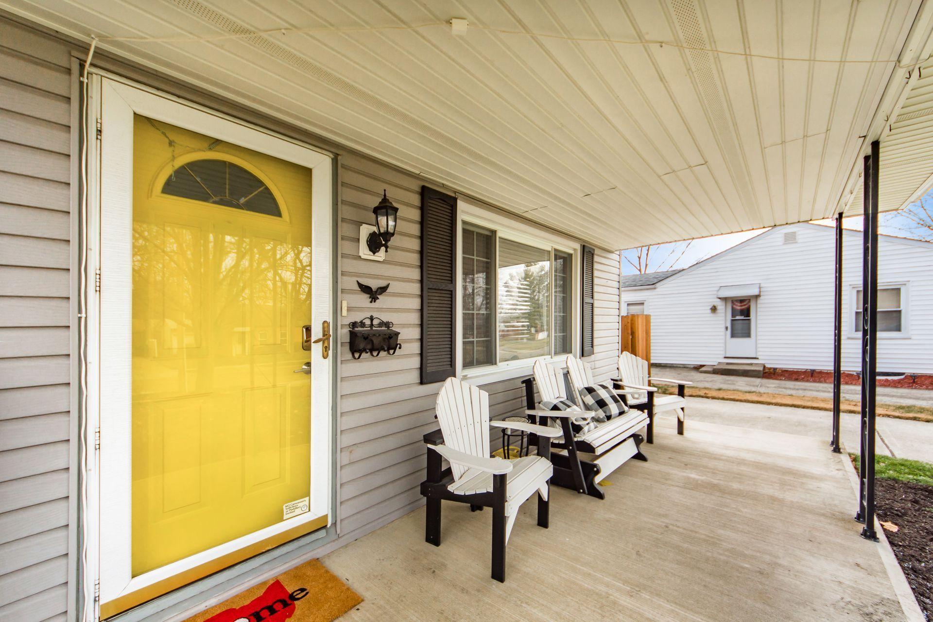 394 Old Village Road Columbus, OH 43228 - Photo 3 of 30 Gallery Image 3
