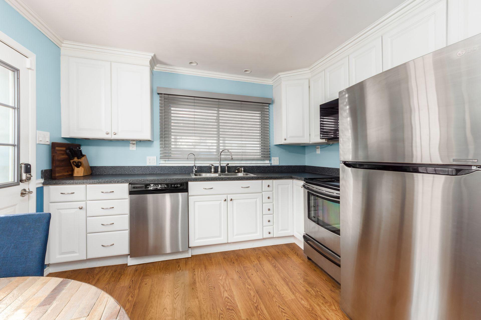 394 Old Village Road Columbus, OH 43228 - Photo 8 of 30 Gallery Image 8