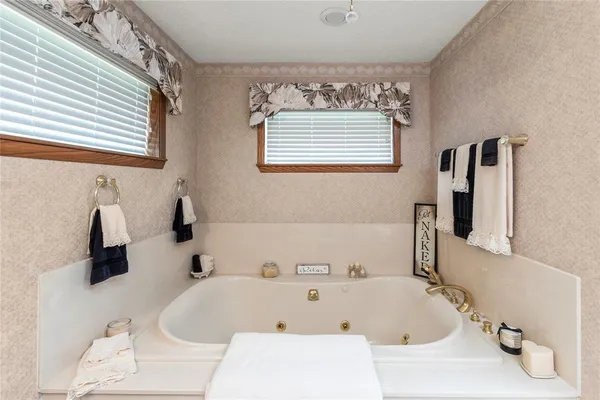 $1,399,000 | 226 Bushwhacker Drive, Mabank, TX 75156