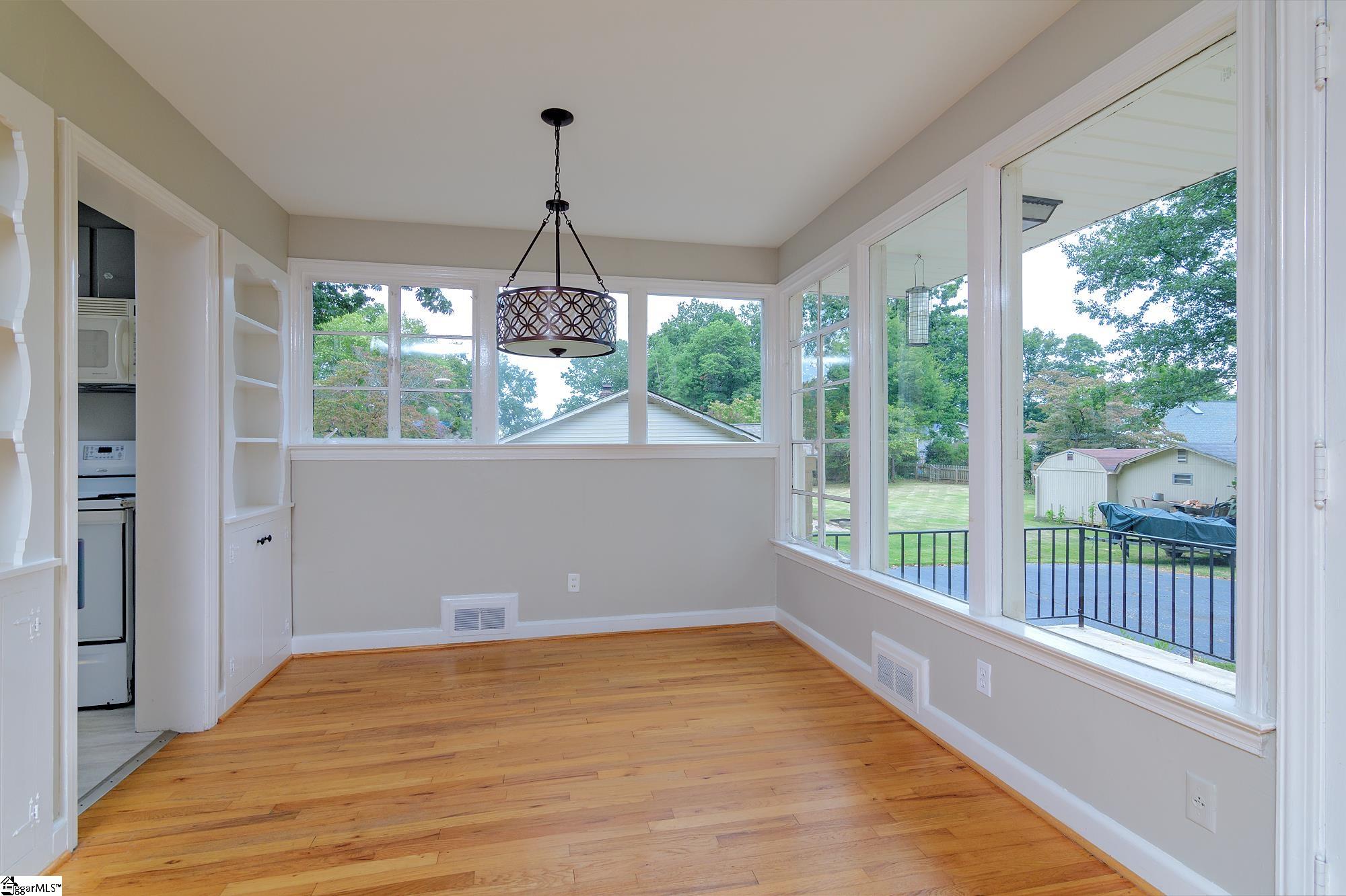 206 Laurel Road Greer, SC 29651 - Photo 12 of 41