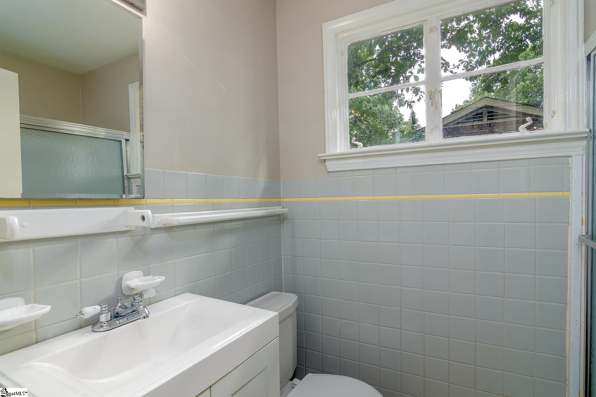 206 Laurel Road Greer, SC 29651 - Photo 25 of 41