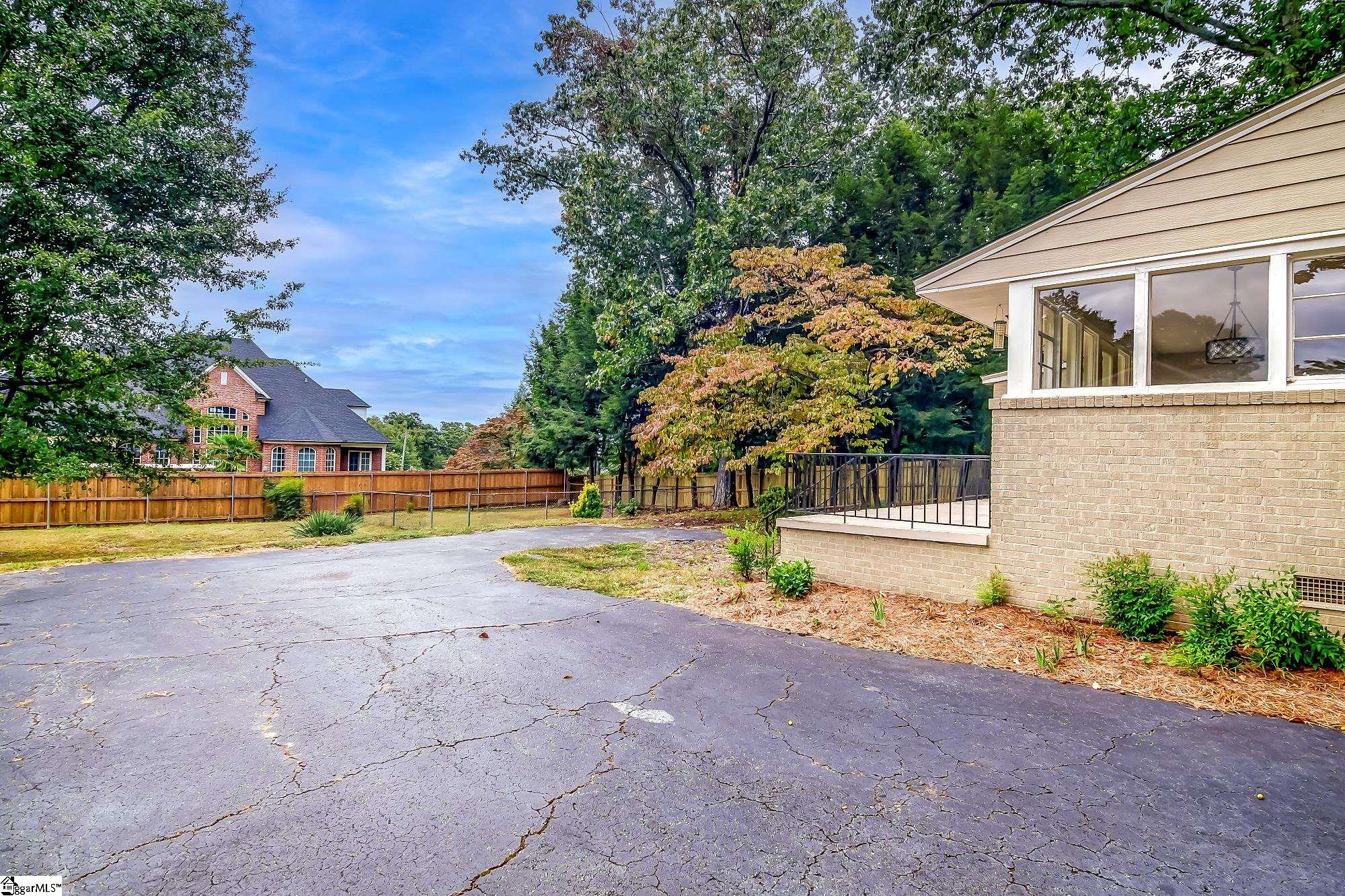 206 Laurel Road Greer, SC 29651 - Photo 35 of 41