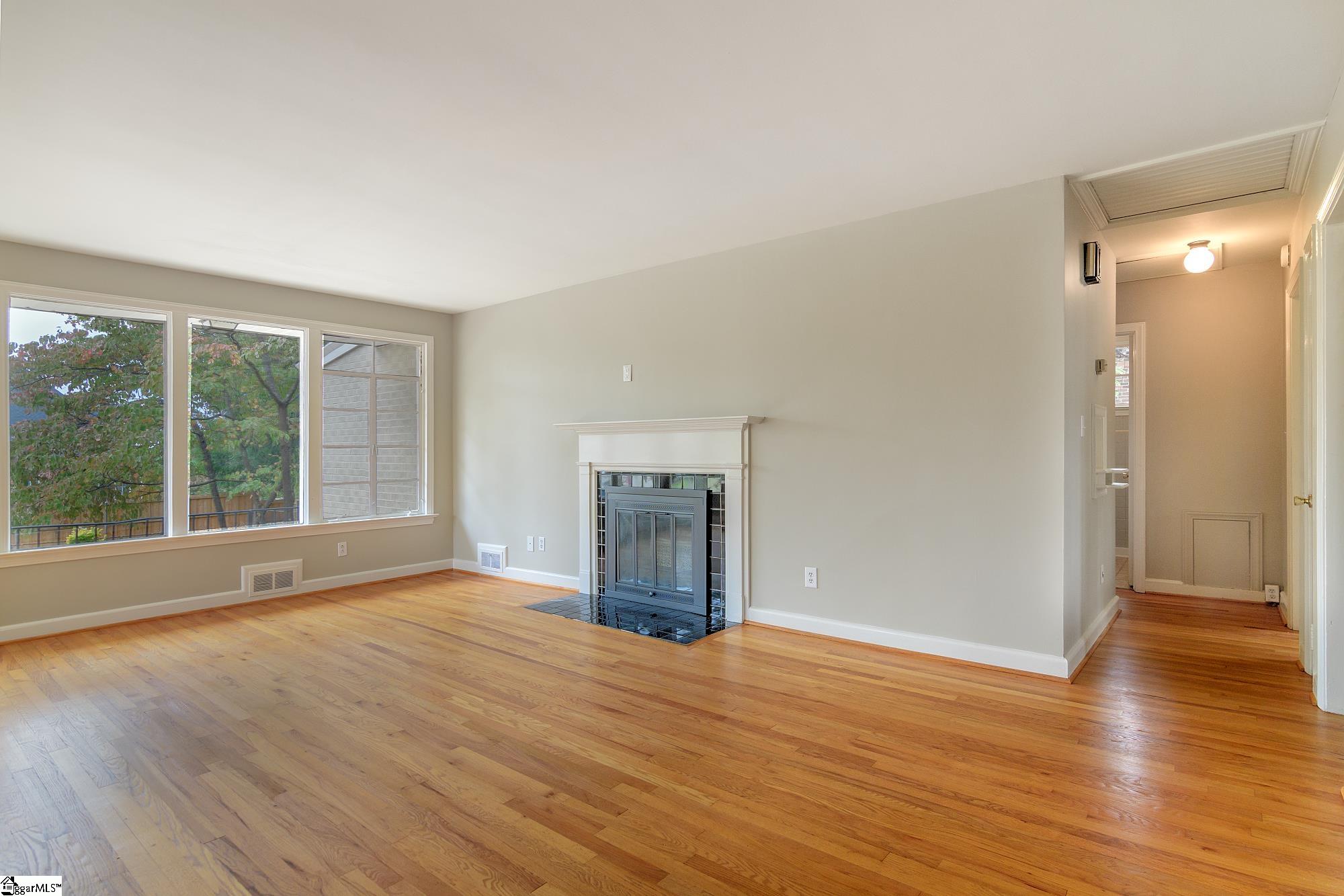 206 Laurel Road Greer, SC 29651 - Photo 8 of 41