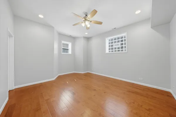 $365,000 | 4956 South Champlain Avenue, Unit 1S, Chicago, IL 60615