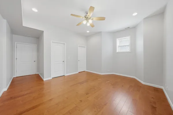 $365,000 | 4956 South Champlain Avenue, Unit 1S, Chicago, IL 60615