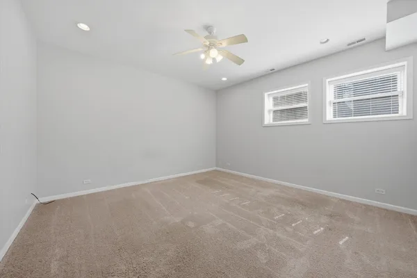 $365,000 | 4956 South Champlain Avenue, Unit 1S, Chicago, IL 60615