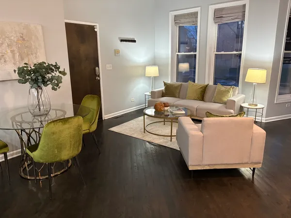 $365,000 | 4956 South Champlain Avenue, Unit 1S, Chicago, IL 60615