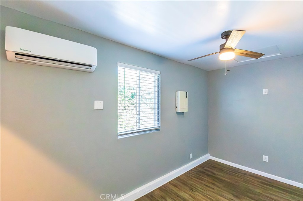 31529 Amsterdam Road Winchester, CA 92596 - Photo 35 of 35 Bonus Room. Window and AC