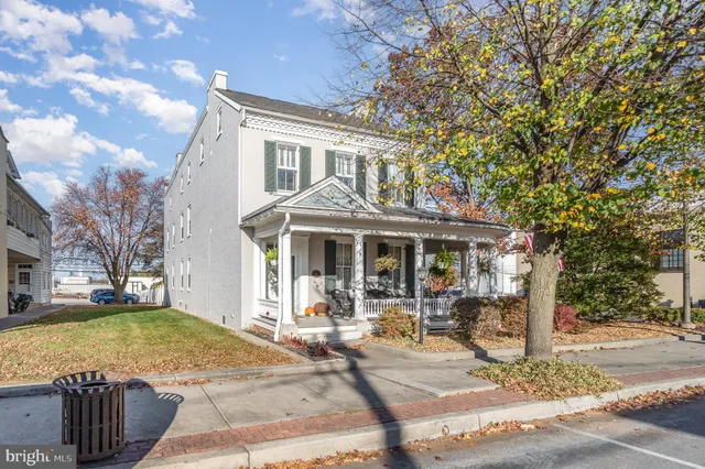$479,000 | 13 West Main Street, Mount Joy, PA 17552
