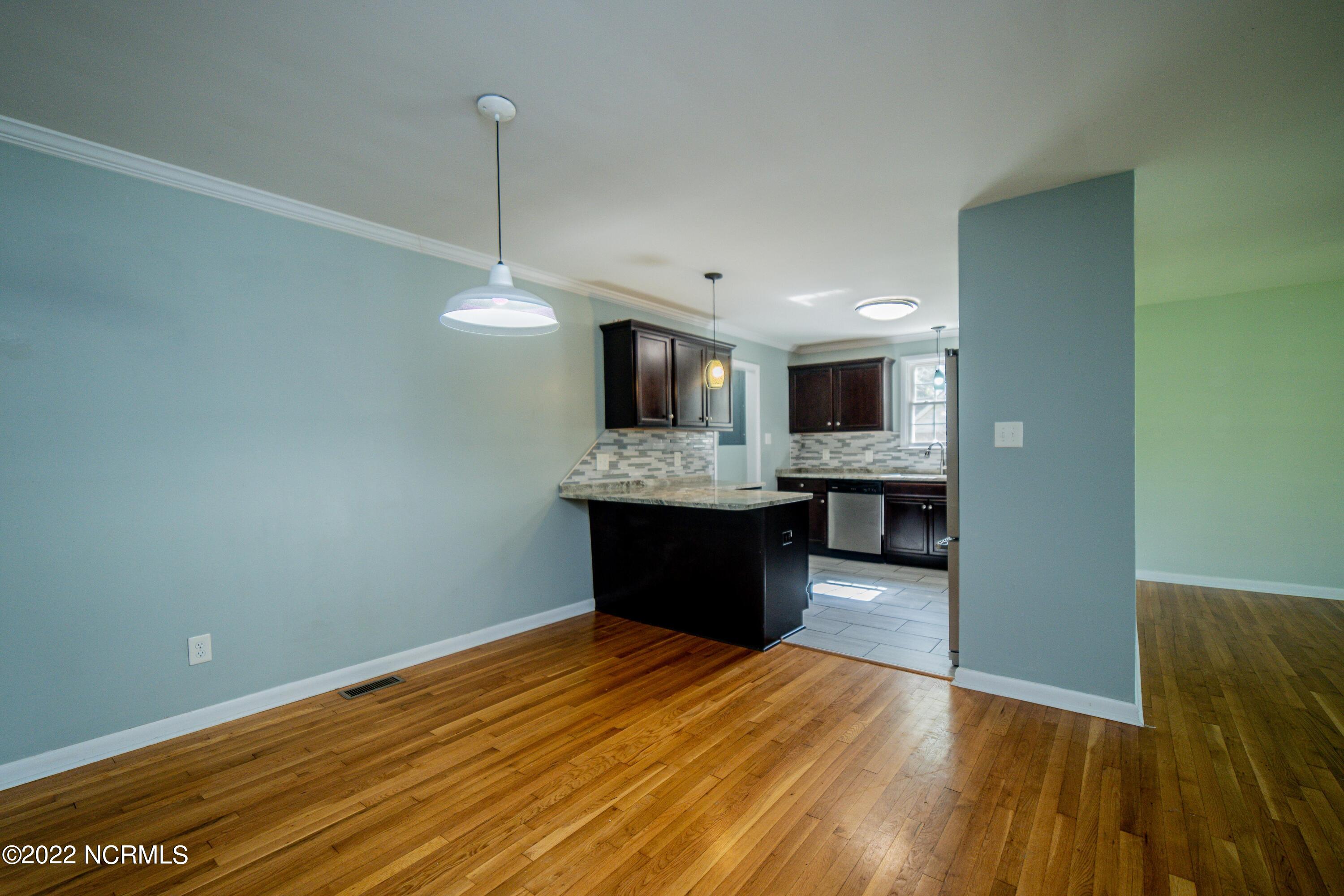 1006 Decatur Road Jacksonville, NC 28540 - Photo 10 of 50 SPS09754-HDR_fullres