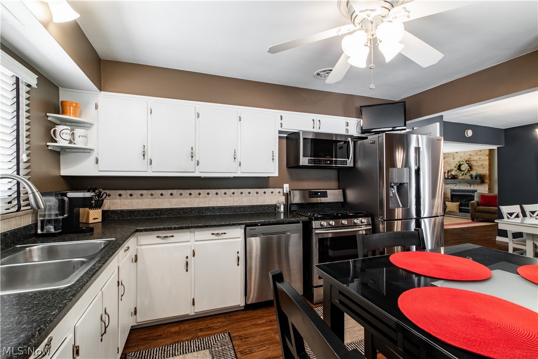 6062 Engle Road Brook Park, OH 44142 - Photo 19 of 34 Gallery Image 19