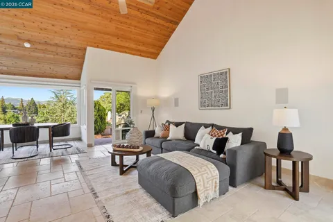 $1,299,000 | 607 Silver Lake Drive, Danville, CA 94526