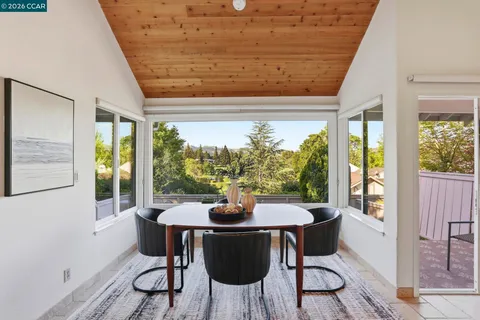 $1,299,000 | 607 Silver Lake Drive, Danville, CA 94526