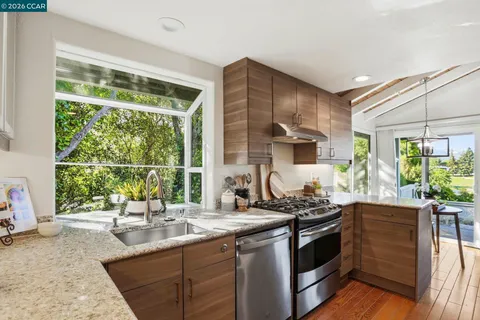 $1,299,000 | 607 Silver Lake Drive, Danville, CA 94526