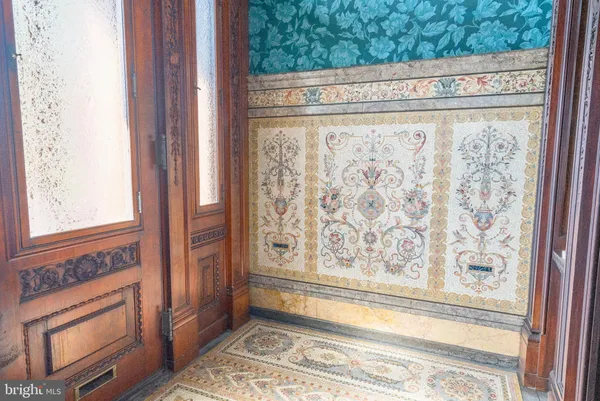 $4,750,000 | 2201 Green Street, Philadelphia, PA 19130
