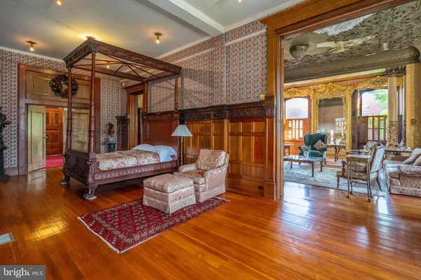 $4,750,000 | 2201 Green Street, Philadelphia, PA 19130